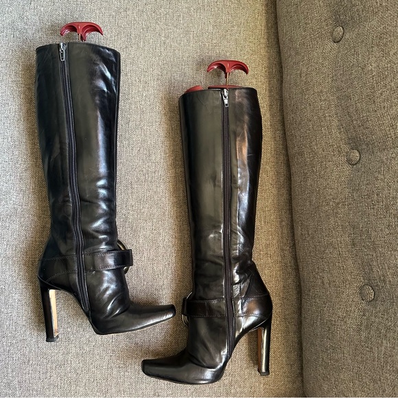 Vintage Manolo Blahnik boots with silver accents - Picture 5 of 8